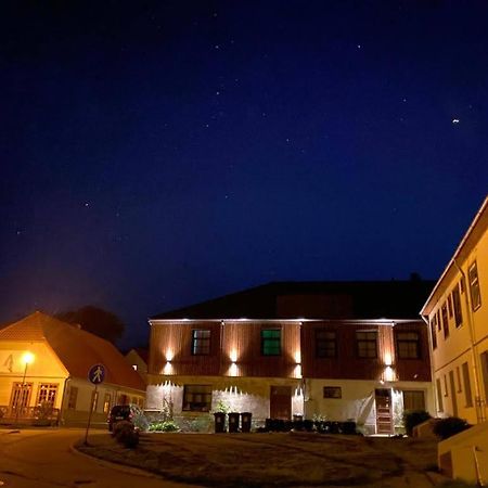 Metras Maja Hotel Aizpute Exterior photo