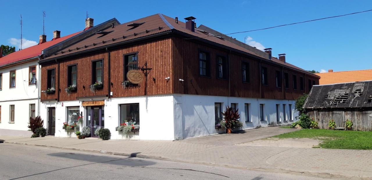 Metras Maja Hotel Aizpute Exterior photo